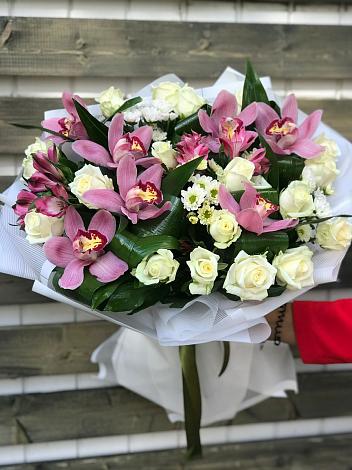 Букет цветов из: Розы и Хризантемы в Гамово