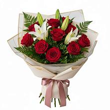 Букет цветов из:  Лилии и Розы в Гамово