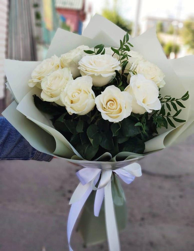 Букет Белые розы Проуд в Гамово