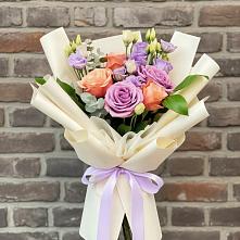 Букет цветов из:  Лизиантусы и Розы #REPLACE_PRED# Гамово