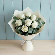 Букет Белые розы в Эвкалипте в Гамово