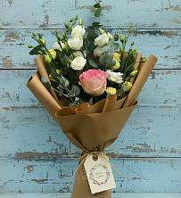 Букет цветов из:  Розы и Лизиантусы в Гамово